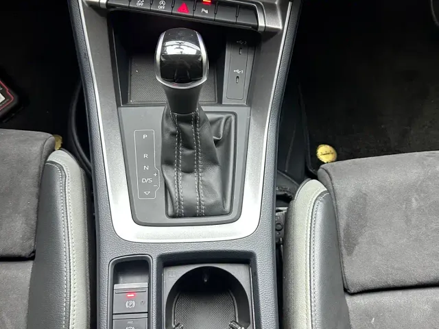 Audi Q3 — Фото автомобиля 12