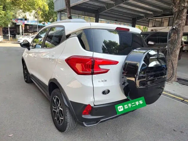 BYD Yuan Pro — Фото автомобиля 4