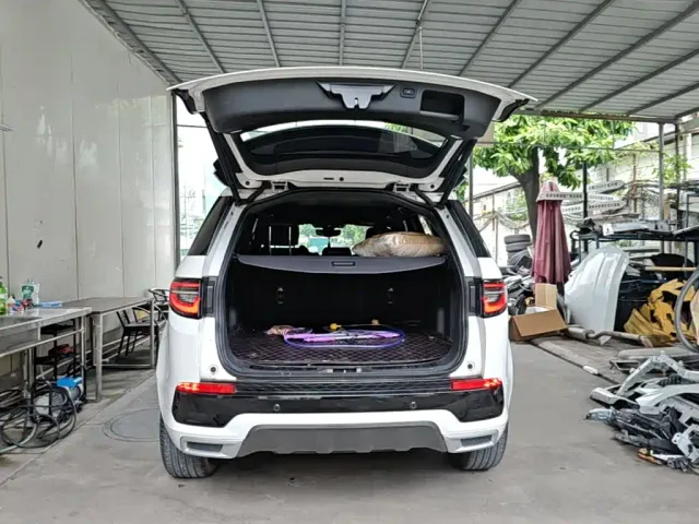 Land Rover Discovery Sport — Фото автомобиля 18