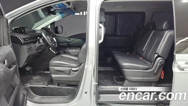 Hyundai Staria — Фото автомобиля 12