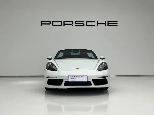 Porsche 718 — Фото автомобиля 2