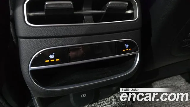 Genesis GV70 — Фото автомобиля 27