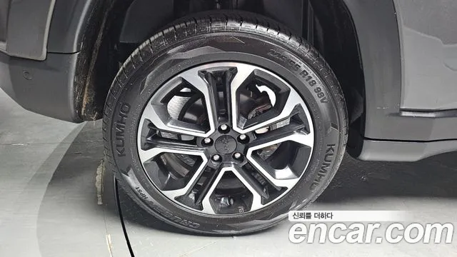 Jeep Compass — Фото автомобиля 5