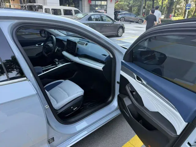 Geely Xingrui — Фото автомобиля 15