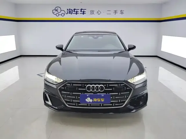 Audi A7L — Фото автомобиля 2