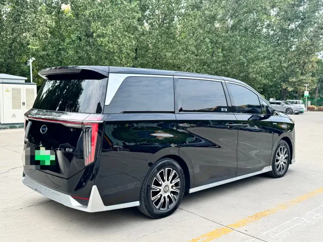 GAC Trumpchi E9 — Фото автомобиля 25