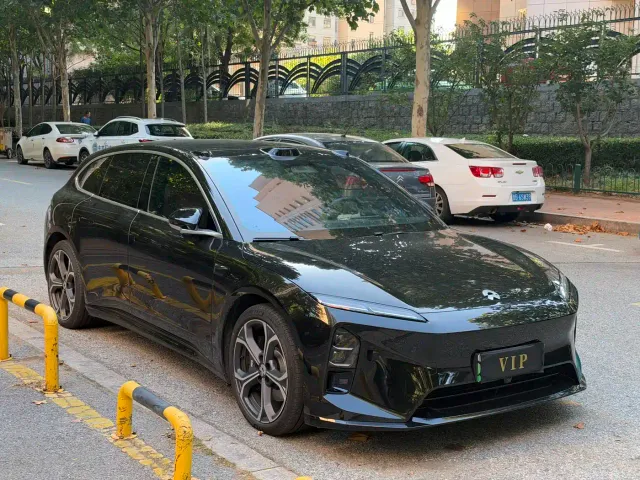 Nio ET5 Touring — Фото автомобиля 3