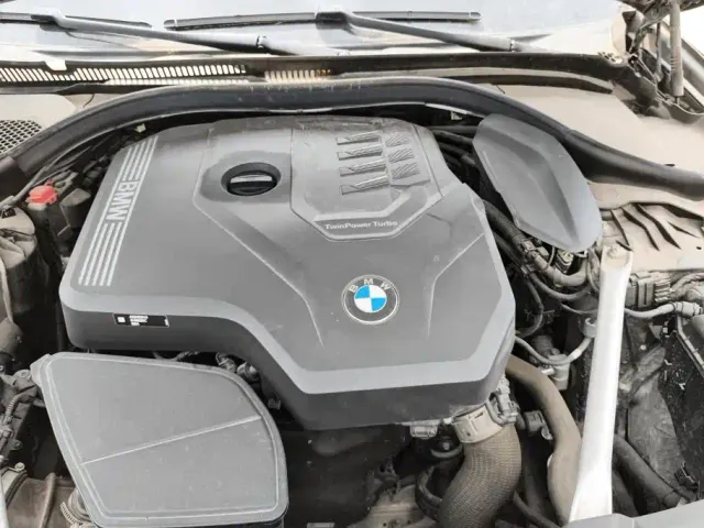 BMW 5 Series — Фото автомобиля 10