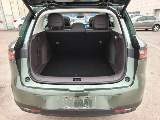 Leapmotor B10 — Фото автомобиля 15