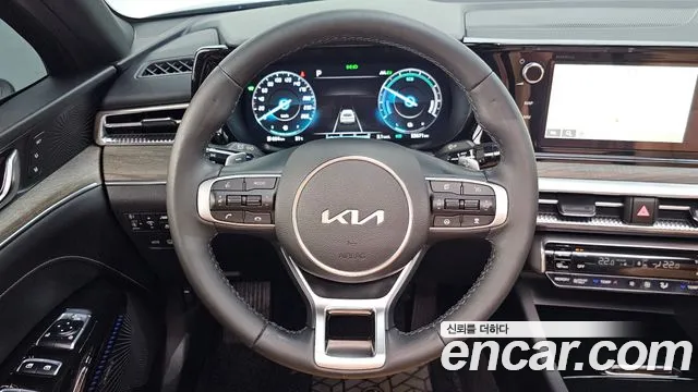 Kia K5 Generation 3 — Фото автомобиля 13