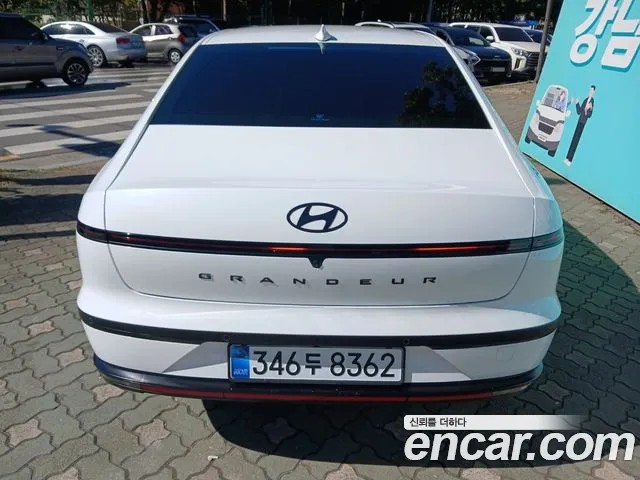 Hyundai Grandeur GN7 — Фото автомобиля 3