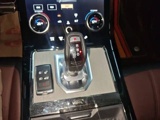 Land Rover Range Rover Evoque — Фото автомобиля 13