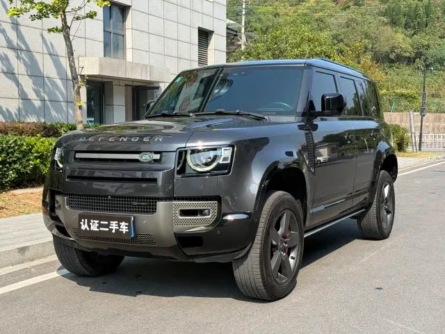 Фотография автомобиля — Land Rover Defender