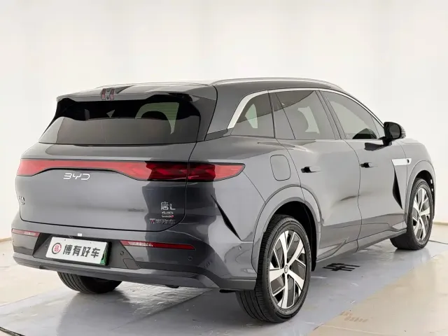 BYD Tang L — Фото автомобиля 17