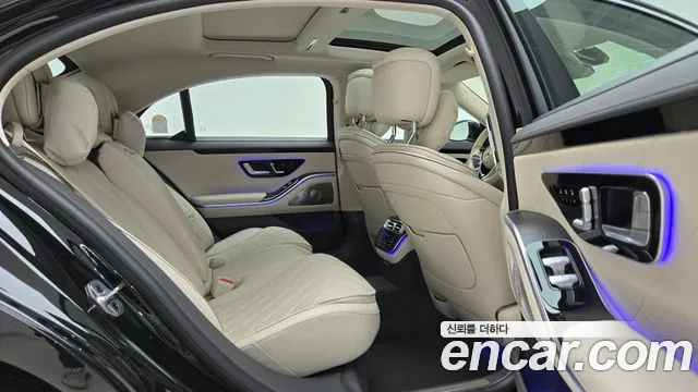 Mercedes-Benz S-Class — Фото автомобиля 10