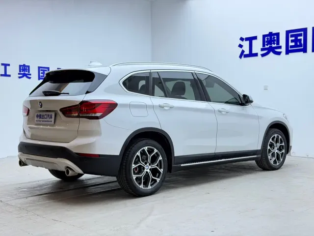 BMW X1 — Фото автомобиля 18