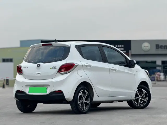 Changan Benben E-Star — Фото автомобиля 2