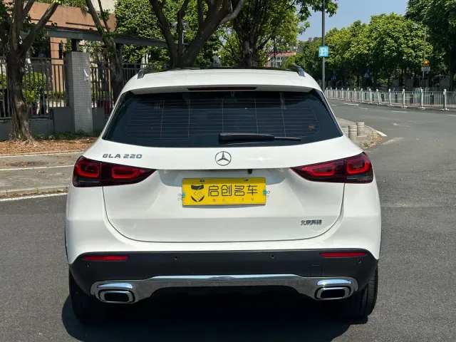 Mercedes-Benz GLA-Class — Фото автомобиля 6