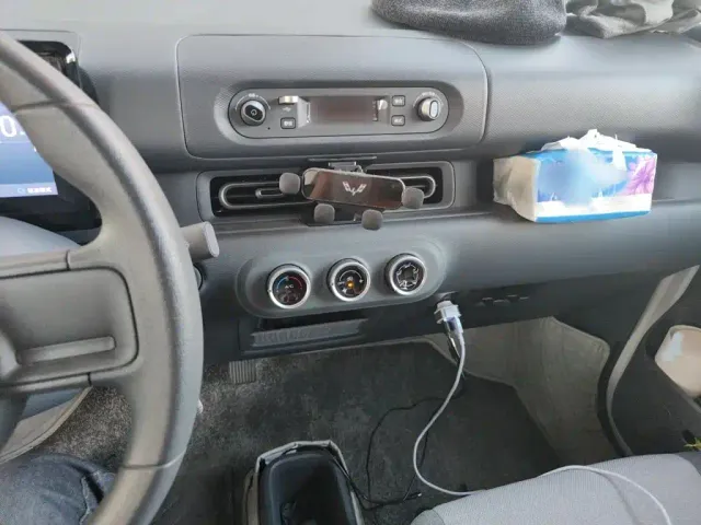 Wuling Zhiguang NEV — Фото автомобиля 5