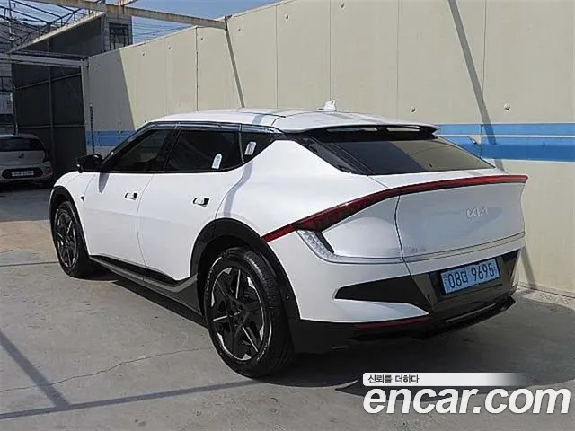 Kia EV6 New — Фото автомобиля 2