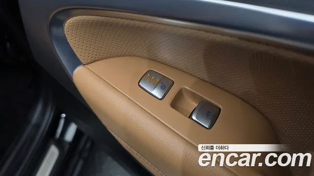 Genesis G70 — Фото автомобиля 27