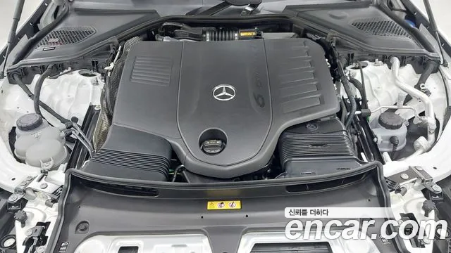 Mercedes-Benz E-Class — Фото автомобиля 6