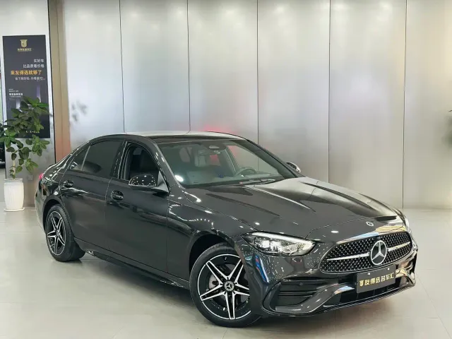 Mercedes-Benz C-Class — Фото автомобиля 3