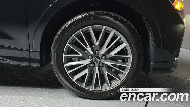 Audi Q3 35 TDI Premium — Фото автомобиля 20