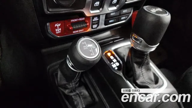 Jeep Wrangler Wrangler (JL) 2.0 Rubicon 2 двери — Фото автомобиля 26