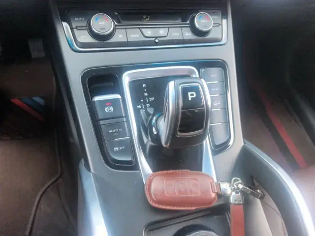 Geely Boyue — Фото автомобиля 9