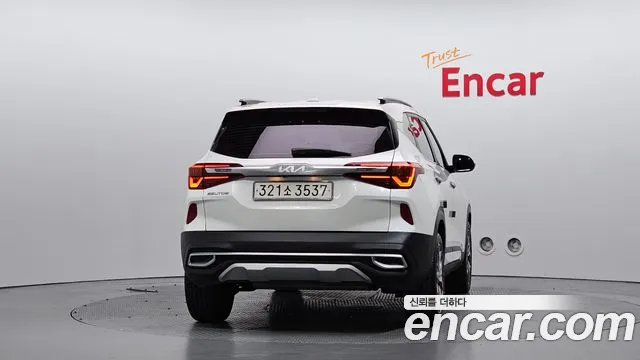 Kia Seltos — Фото автомобиля 4