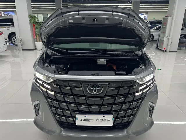 Toyota Alphard — Фото автомобиля 27