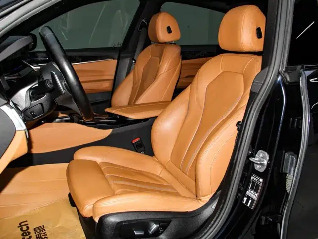BMW 6 Series Gran Turismo — Фото автомобиля 11