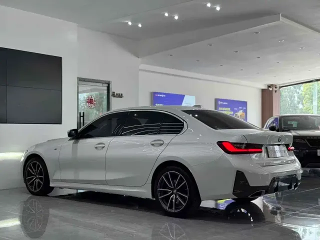 BMW 3 Series — Фото автомобиля 5