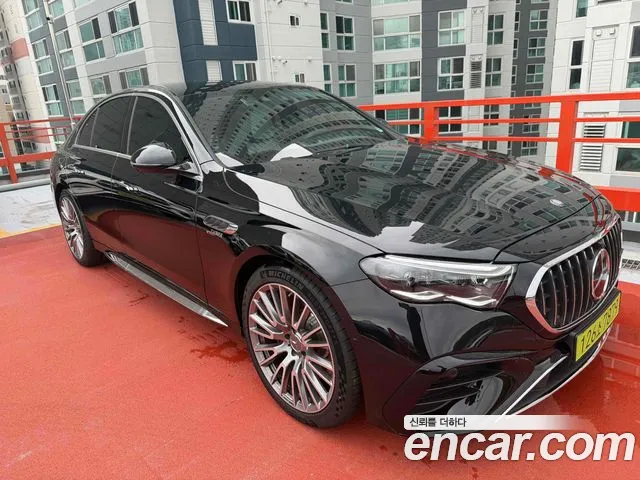 Фотография автомобиля — Mercedes-Benz E-Class