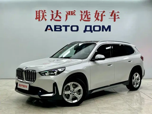 Фотография автомобиля — BMW X1