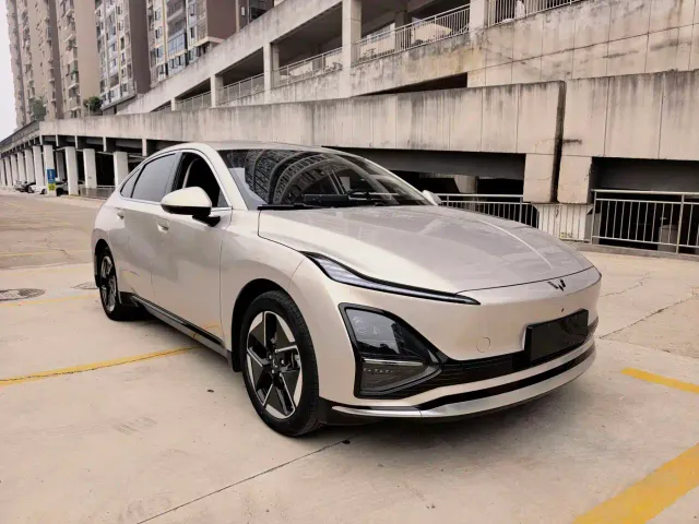 Wuling Starlight — Фото автомобиля 3