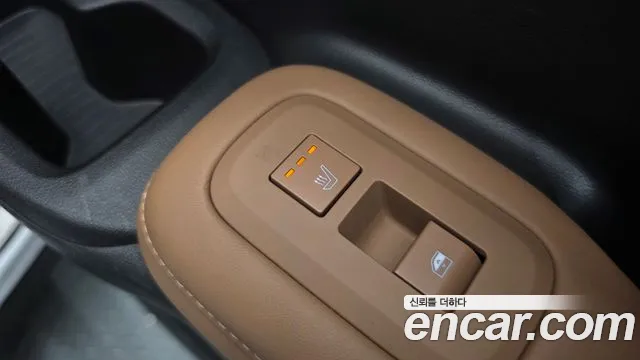 Hyundai Santa Fe MX5 — Фото автомобиля 21
