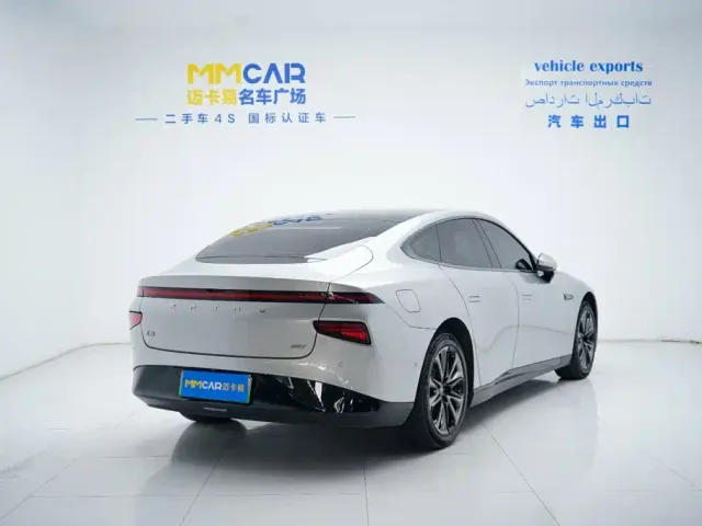 Xpeng P7 — Фото автомобиля 4