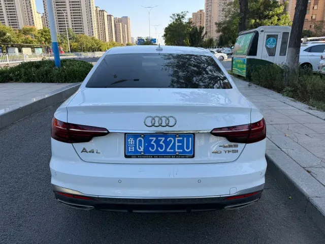 Audi A4L — Фото автомобиля 11
