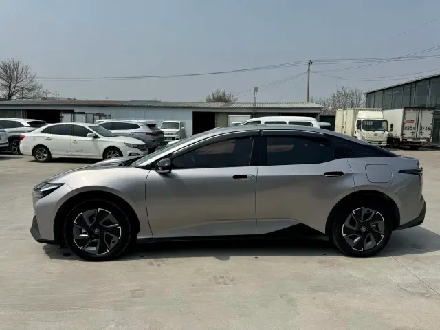 Toyota bZ3 — Фото автомобиля 4