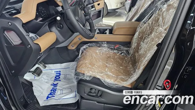 Land Rover Defender L663 — Фото автомобиля 10