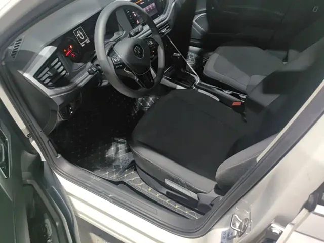 Volkswagen Polo — Фото автомобиля 18