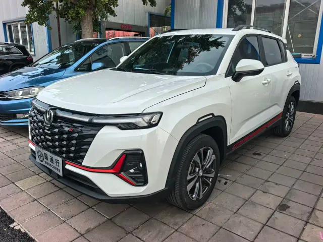 Фотография автомобиля — Changan CS35 Plus