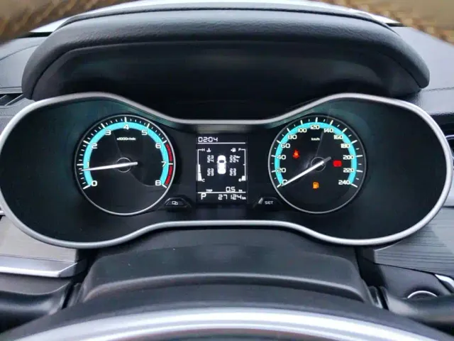 Geely Emgrand — Фото автомобиля 14