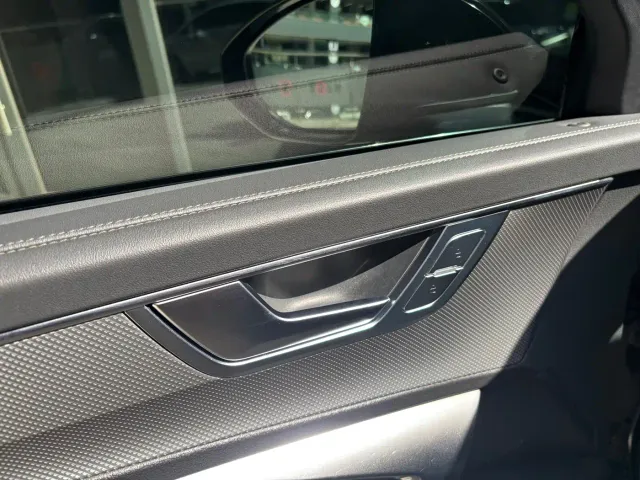 Audi A6L — Фото автомобиля 11