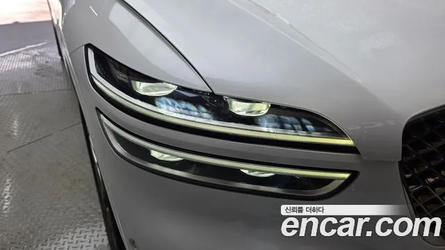 Genesis GV70 — Фото автомобиля 7