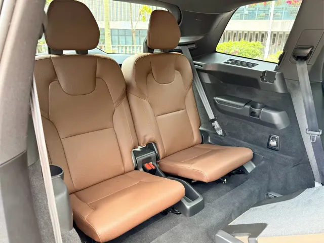 Volvo XC90 — Фото автомобиля 16