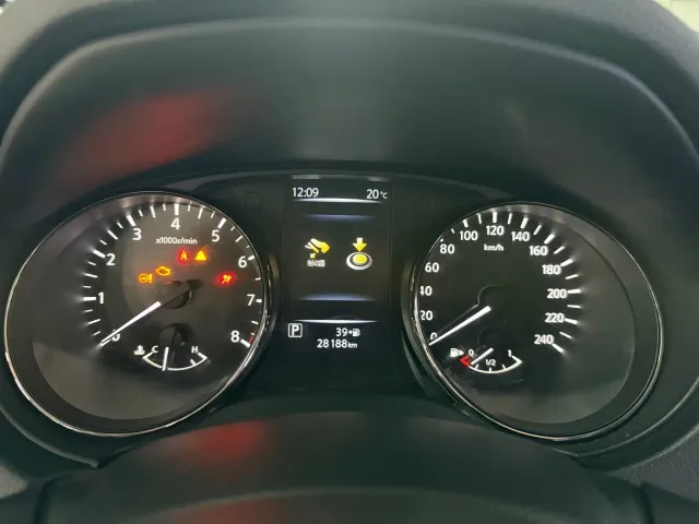 Nissan X-Trail — Фото автомобиля 9