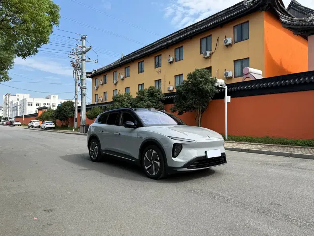 Nio ES6 — Фото автомобиля 3